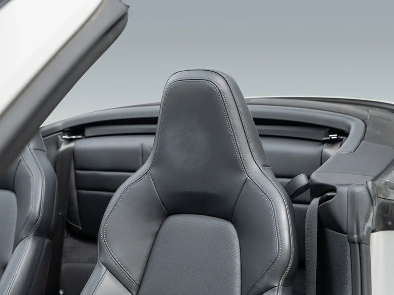 Porsche 992.2 Carrera