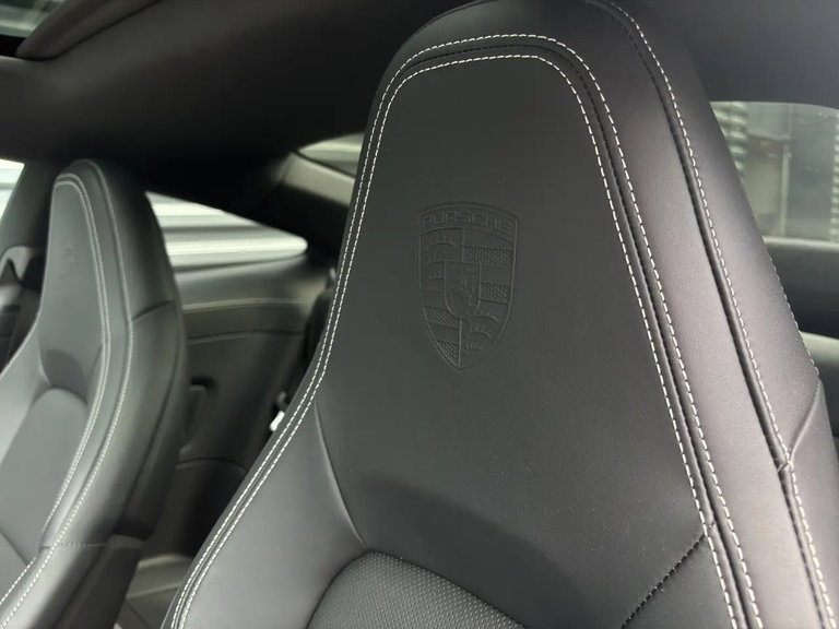 Porsche 992.2 Carrera