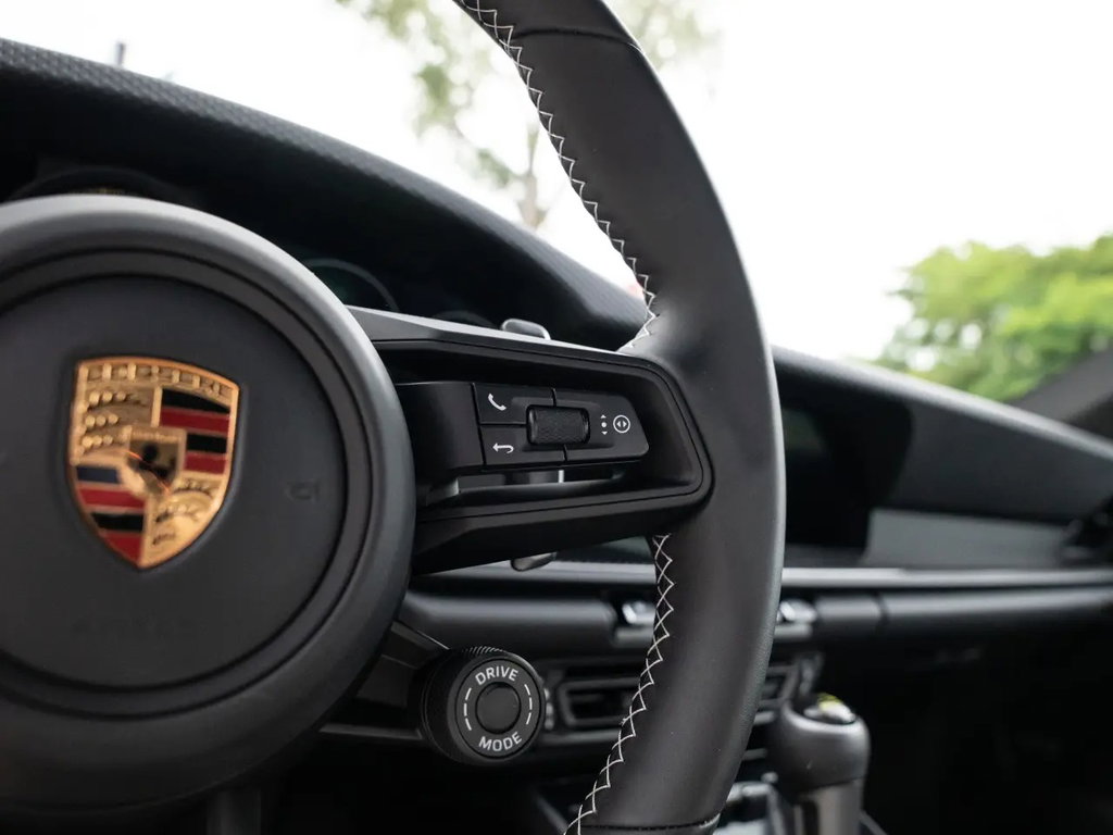 Porsche 992 GT3 Touring