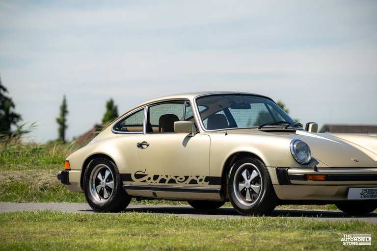 Porsche 911 Carrera 3.0