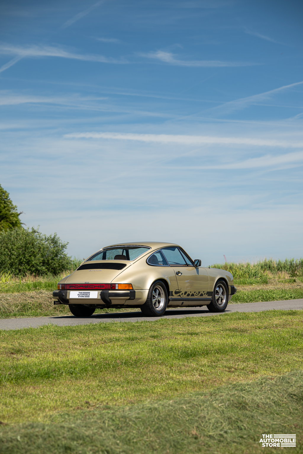 Porsche 911 Carrera 3.0