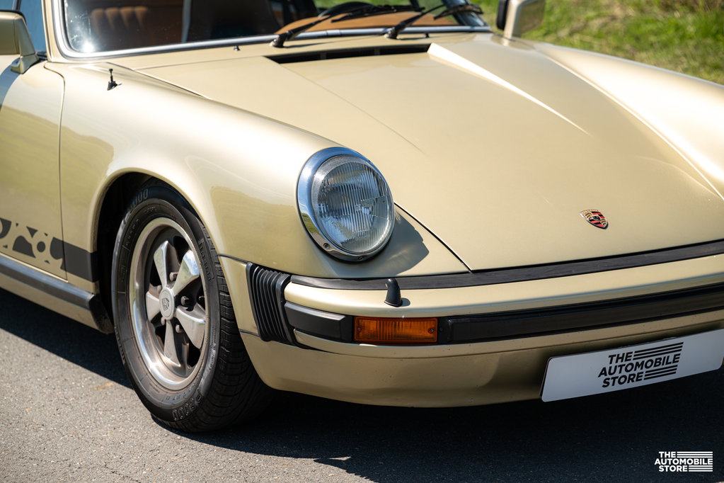 Porsche 911 Carrera 3.0