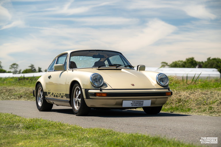 Porsche 911 Carrera 3.0