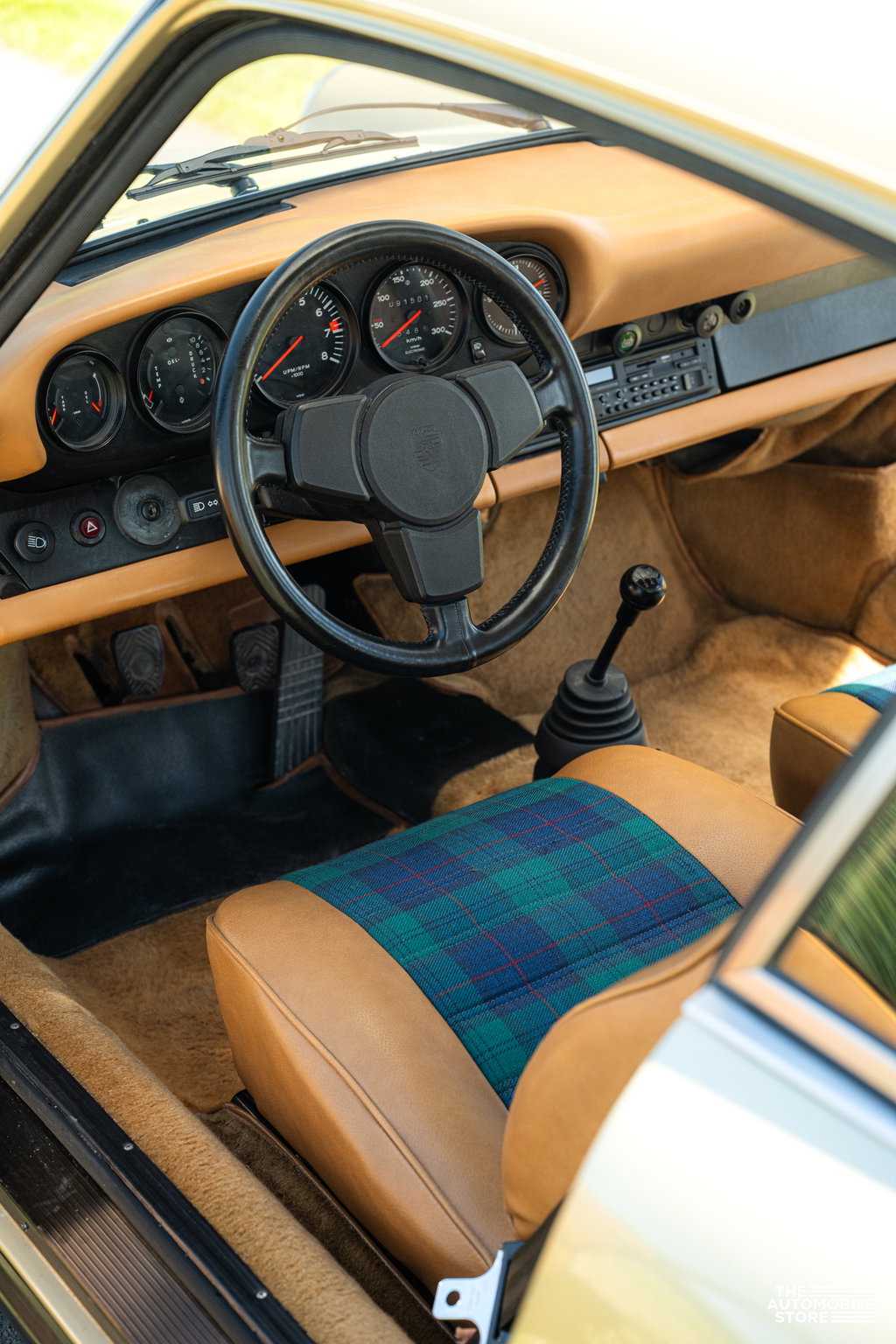 Porsche 911 Carrera 3.0