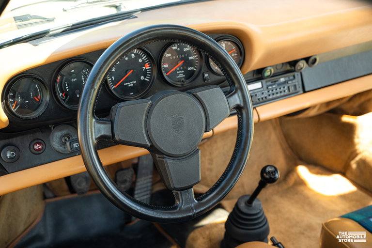 Porsche 911 Carrera 3.0