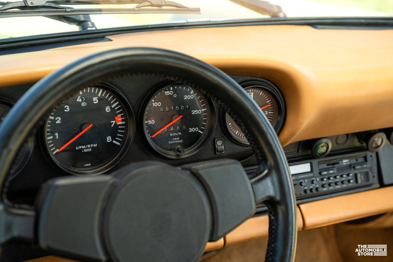 Porsche 911 Carrera 3.0