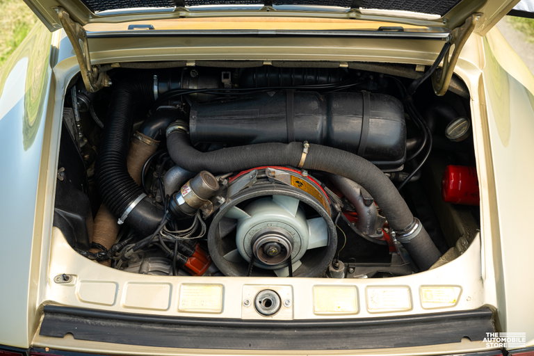 Porsche 911 Carrera 3.0