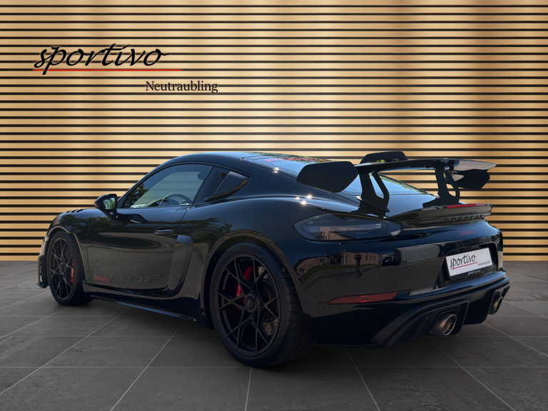 Porsche 718 Cayman GT4 RS