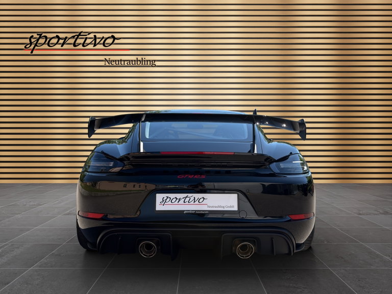 Porsche 718 Cayman GT4 RS