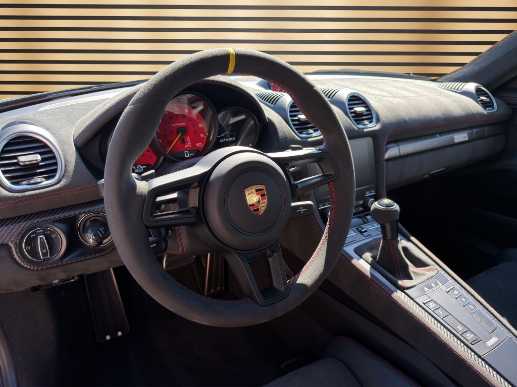 Porsche 718 Cayman GT4 RS