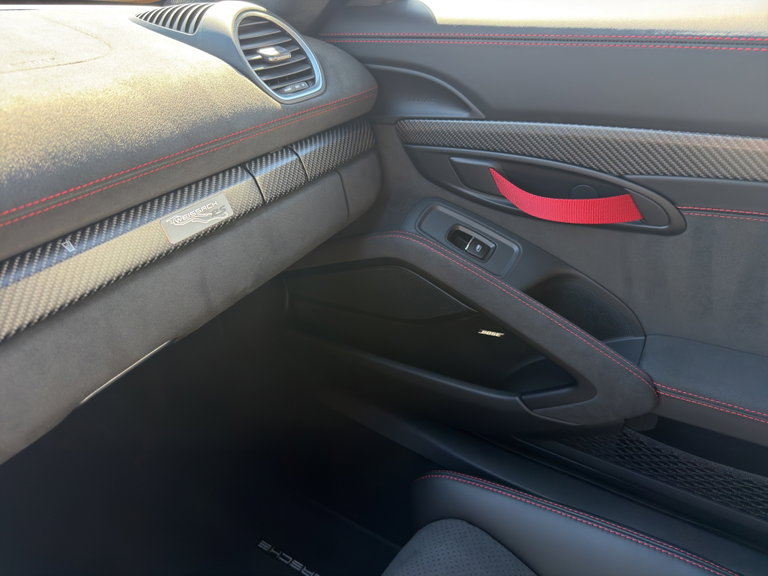 Porsche 718 Cayman GT4 RS