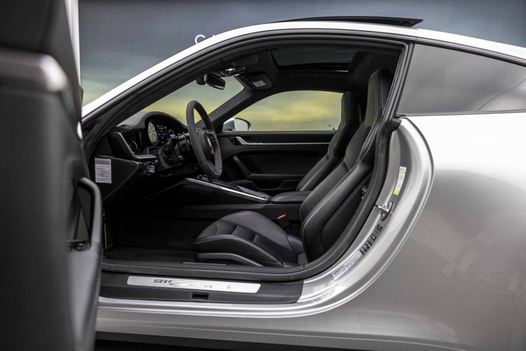 Porsche 992 Carrera S