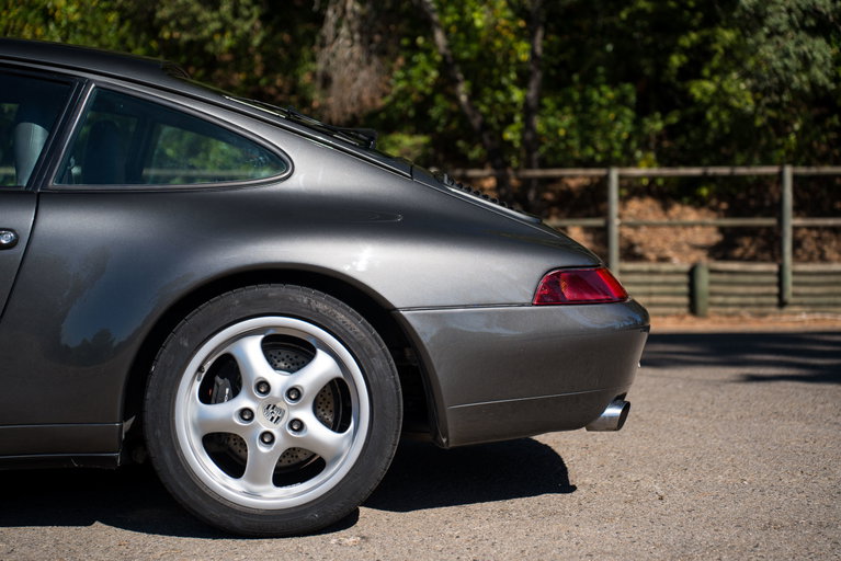 Porsche 993 Carrera 4
