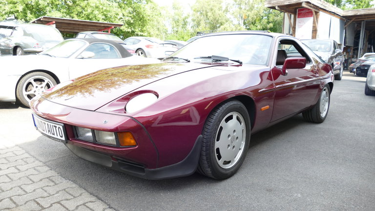 Porsche 928 S