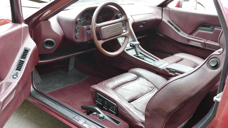 Porsche 928 S