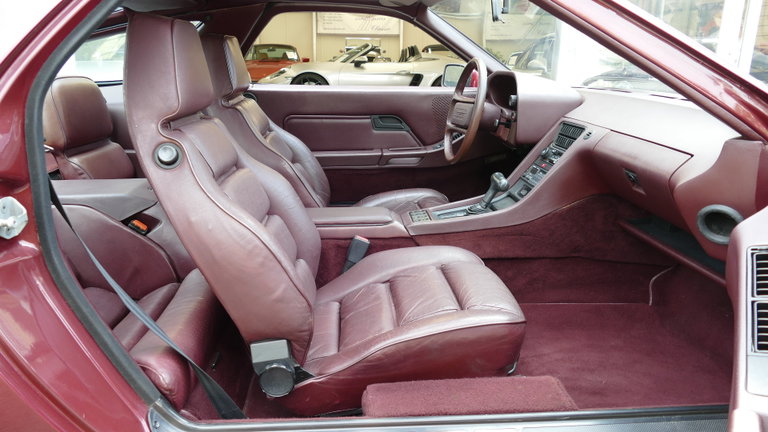 Porsche 928 S