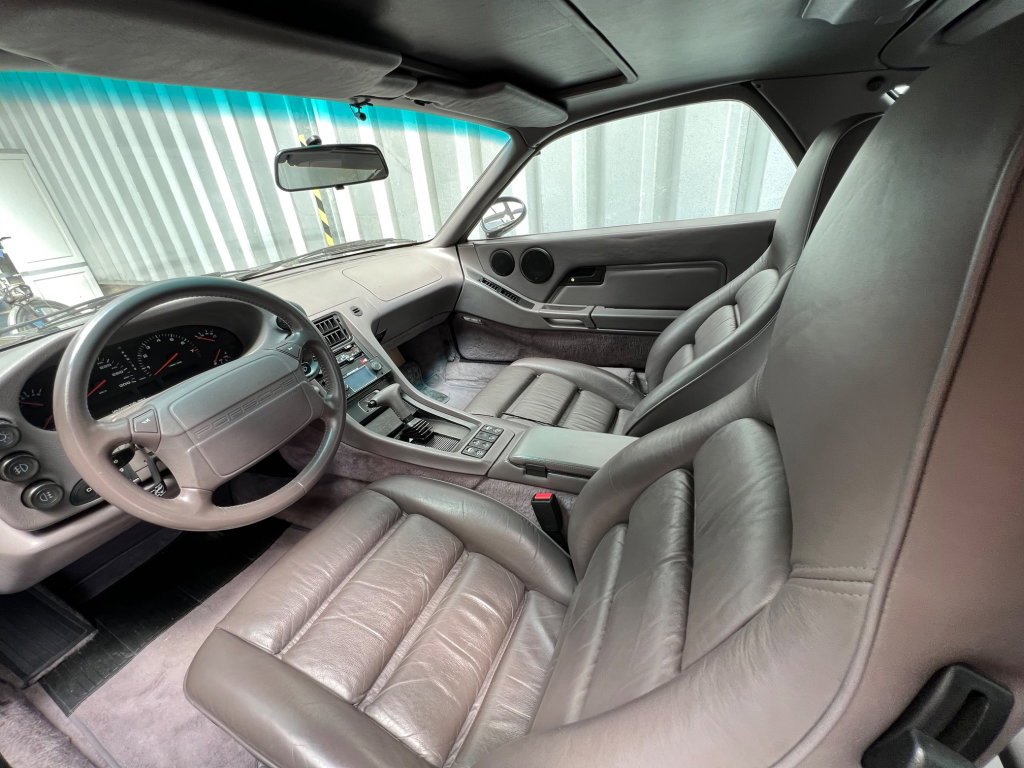 Porsche 928 GTS