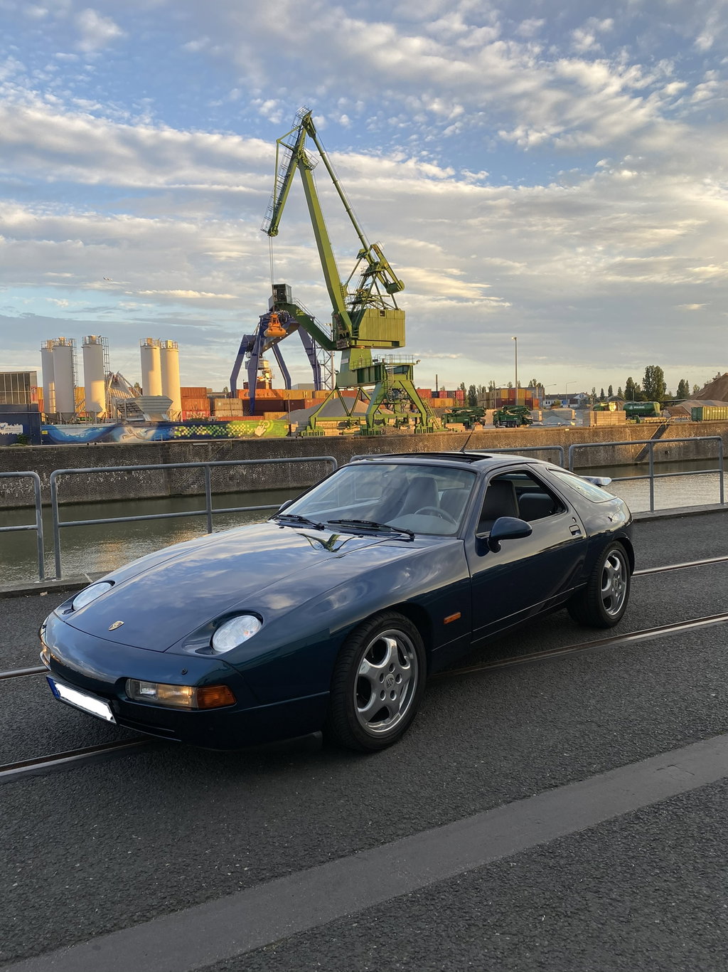 Porsche 928 GTS