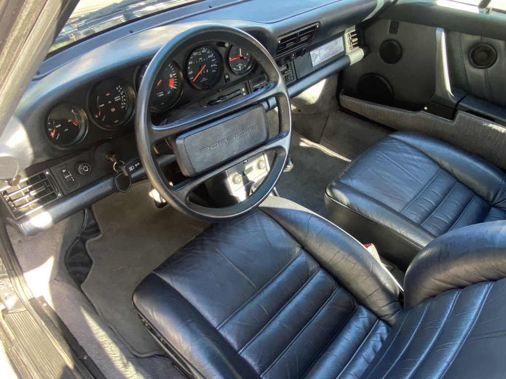 Porsche 911 Carrera 3.2