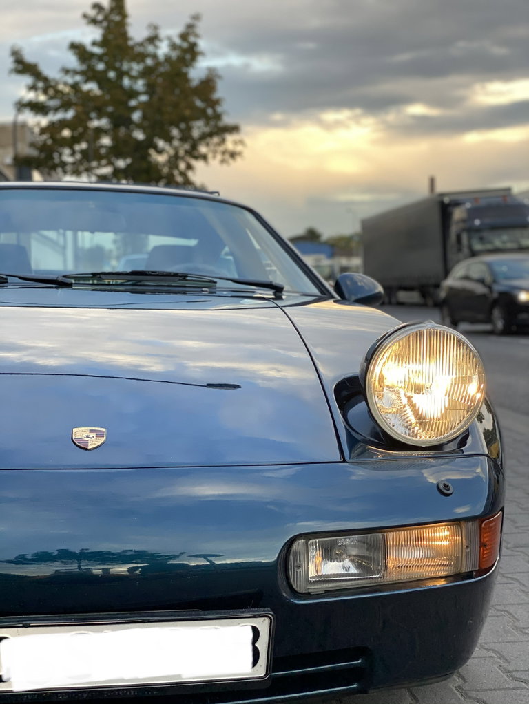 Porsche 928 GTS