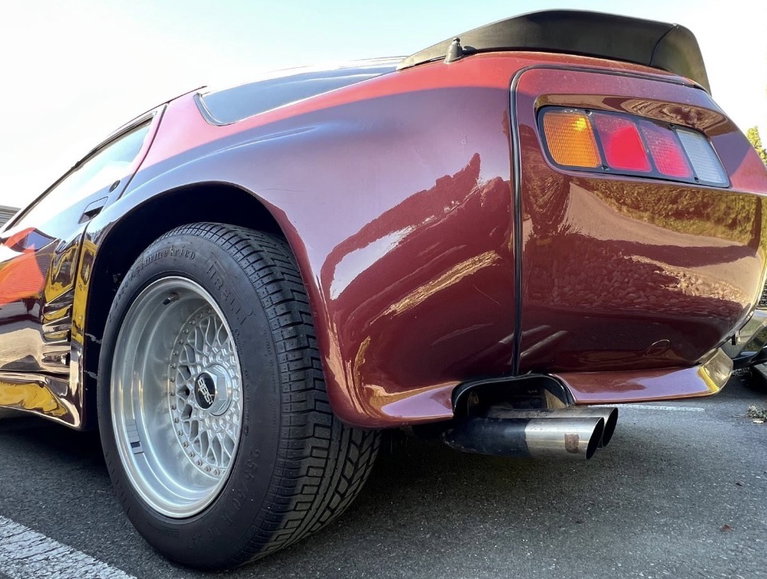 Porsche 928