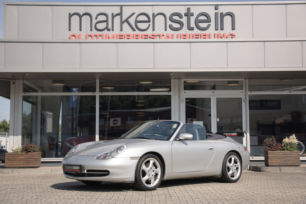 Porsche 996 Carrera 4