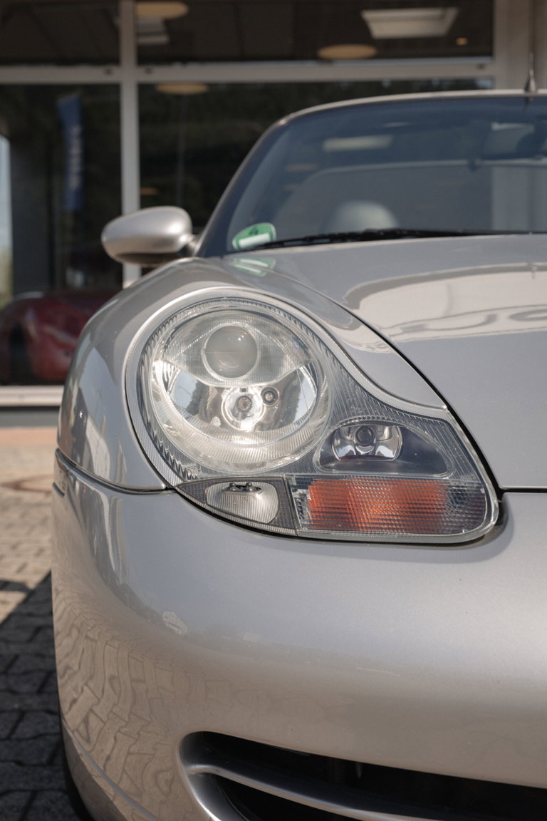 Porsche 996 Carrera 4