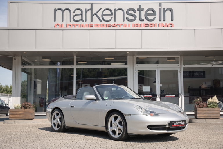 Porsche 996 Carrera 4