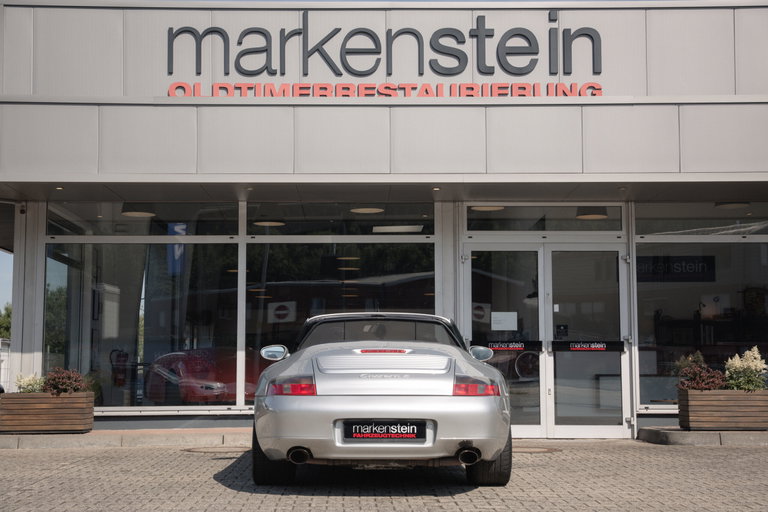 Porsche 996 Carrera 4