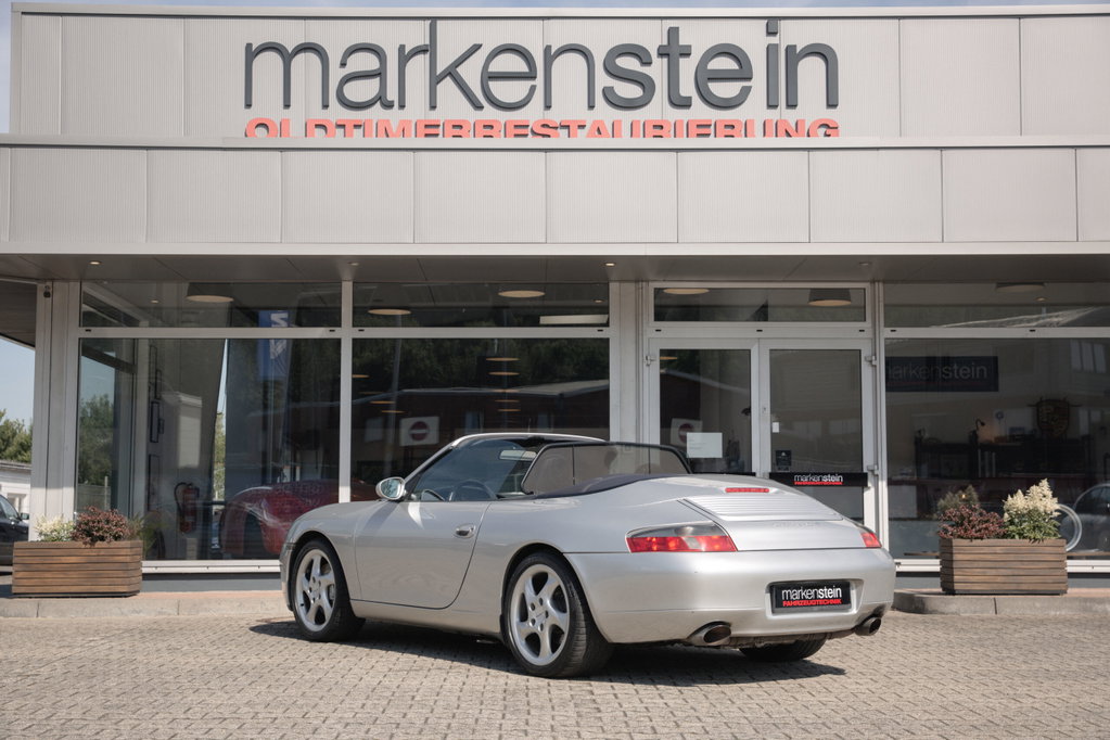 Porsche 996 Carrera 4