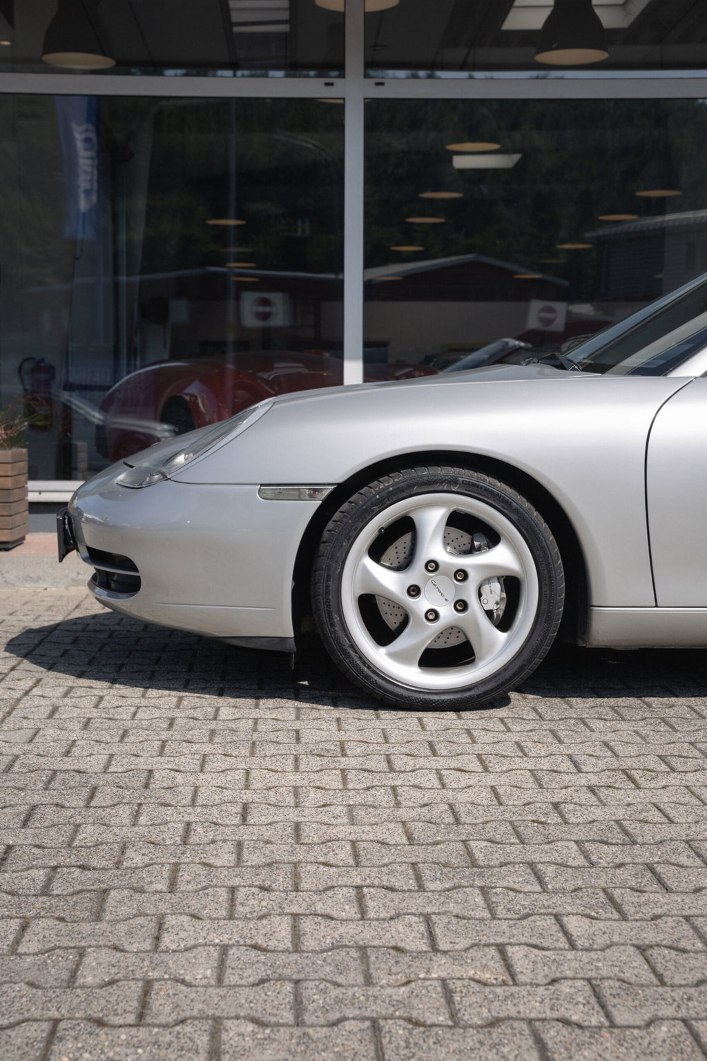 Porsche 996 Carrera 4