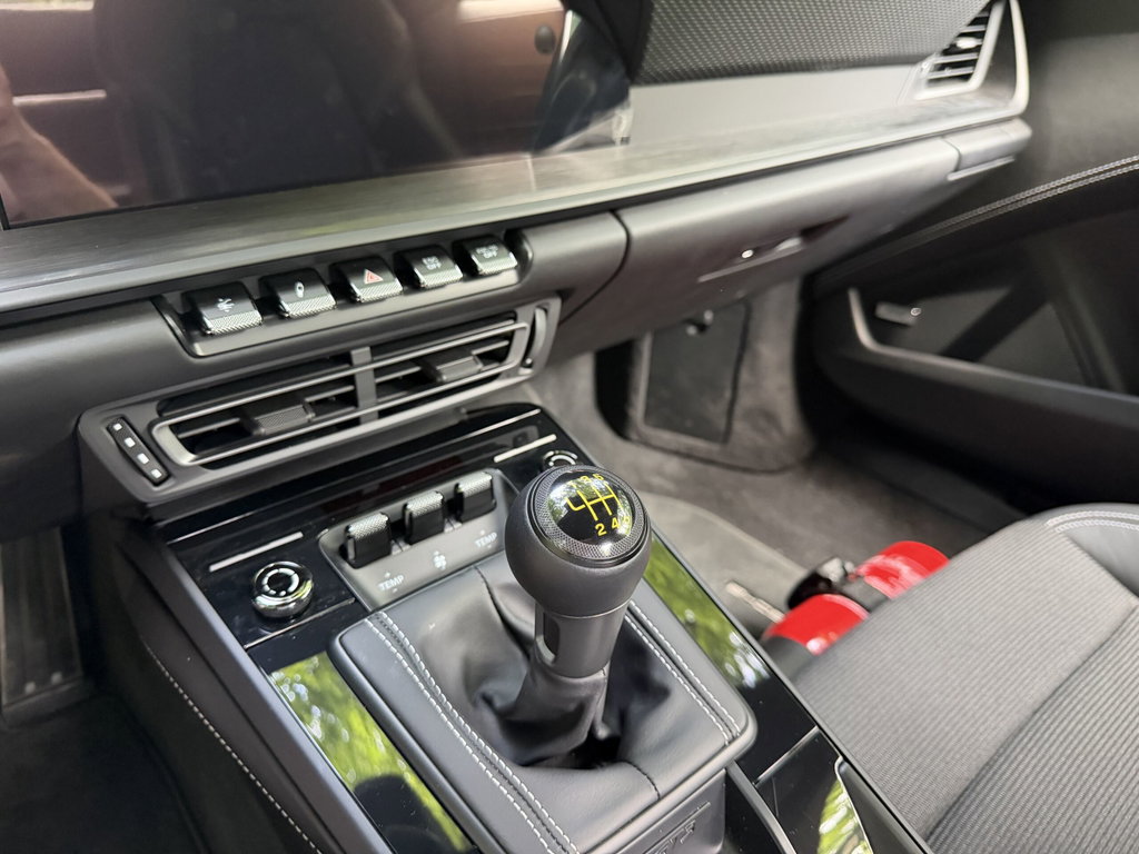 Porsche 992 GT3 Touring