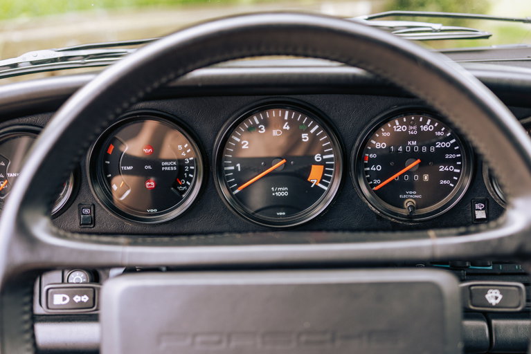 Porsche 911 Carrera 3.2