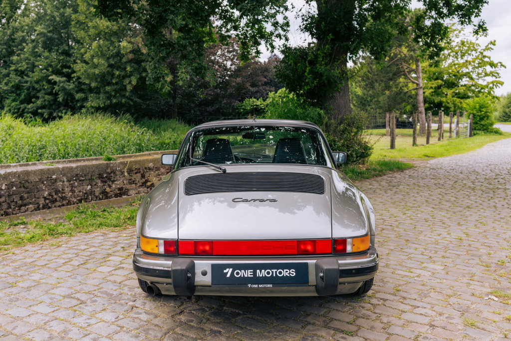 Porsche 911 Carrera 3.2
