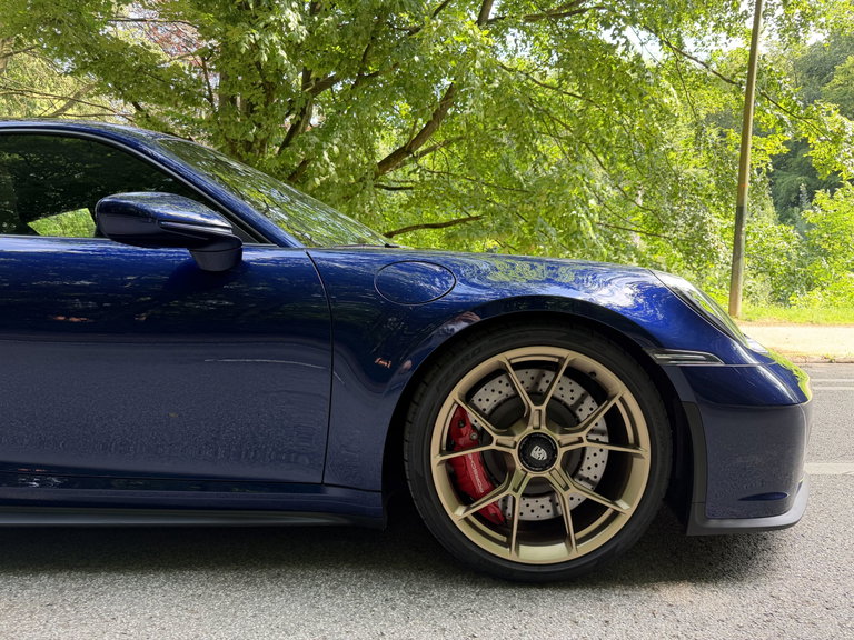 Porsche 992 GT3 Touring