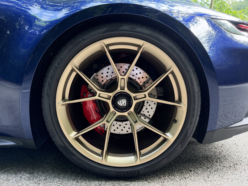 Porsche 992 GT3 Touring