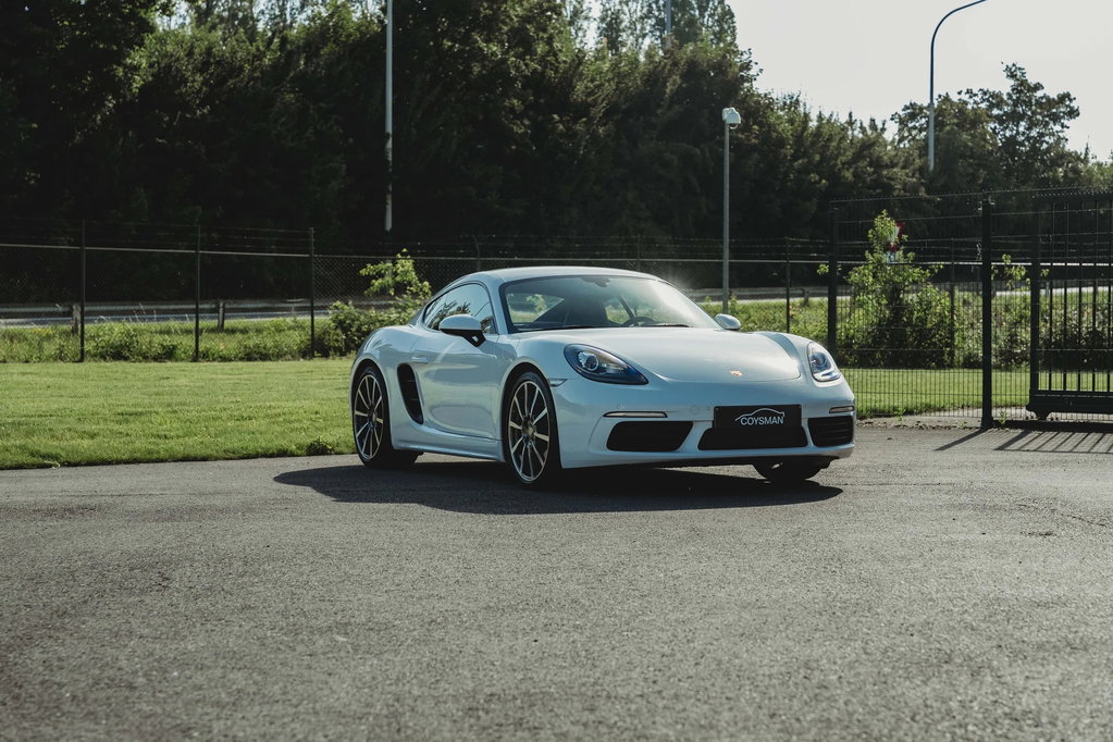 Porsche 718 Cayman