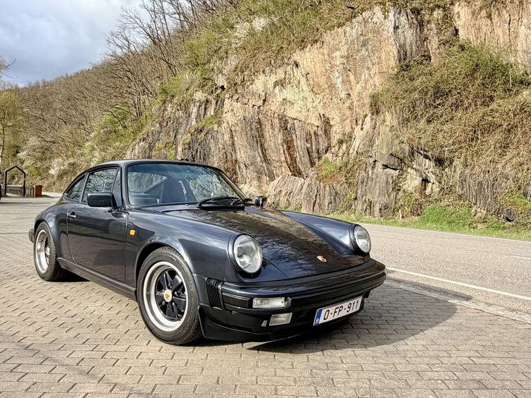 Porsche 911 Carrera 3.2