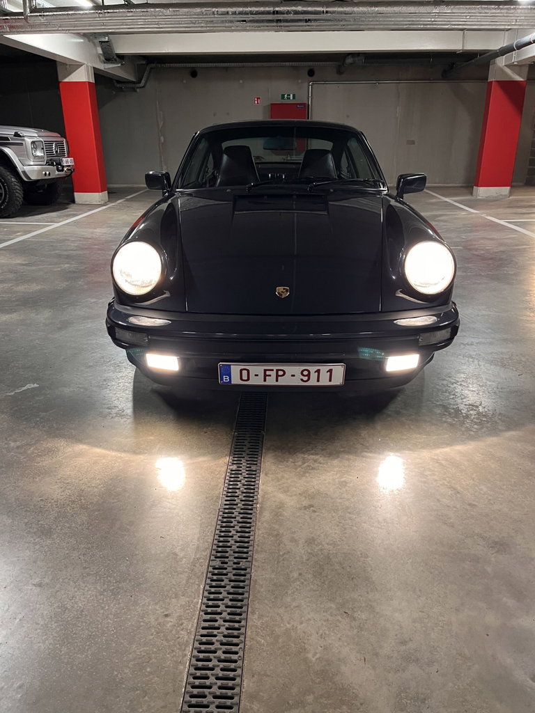 Porsche 911 Carrera 3.2