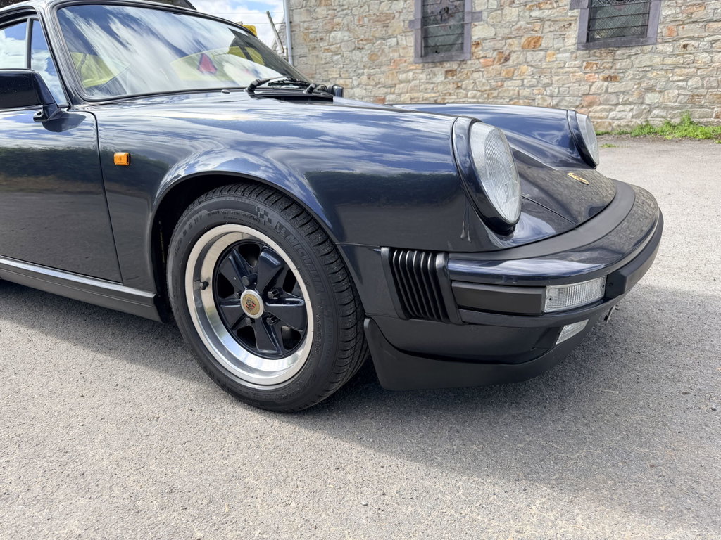 Porsche 911 Carrera 3.2