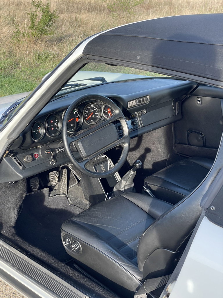 Porsche 911 Carrera 3.2