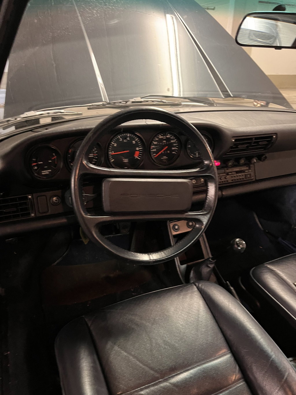 Porsche 911 Carrera 3.2