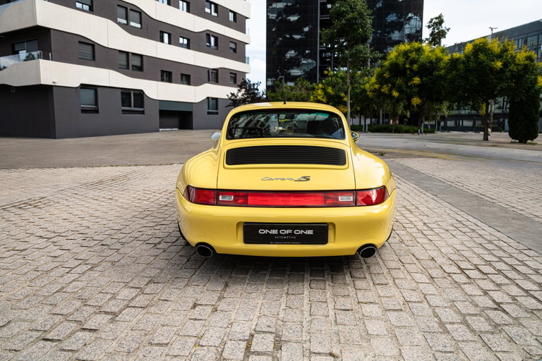 Porsche 993 Carrera 4S