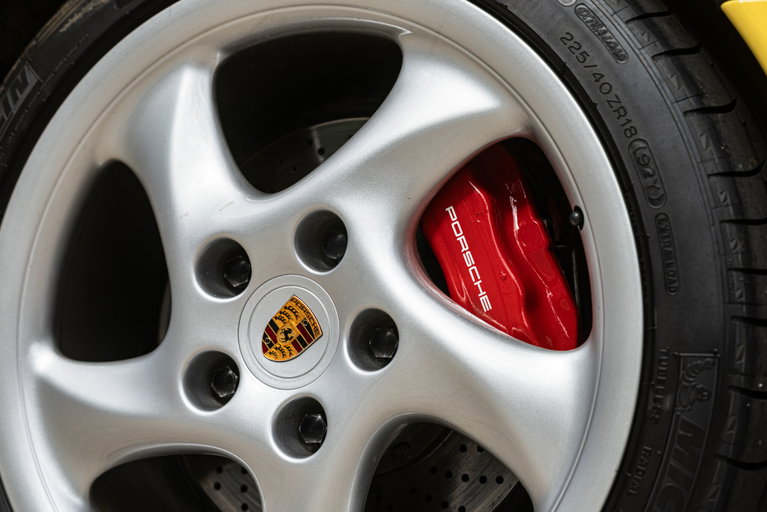 Porsche 993 Carrera 4S