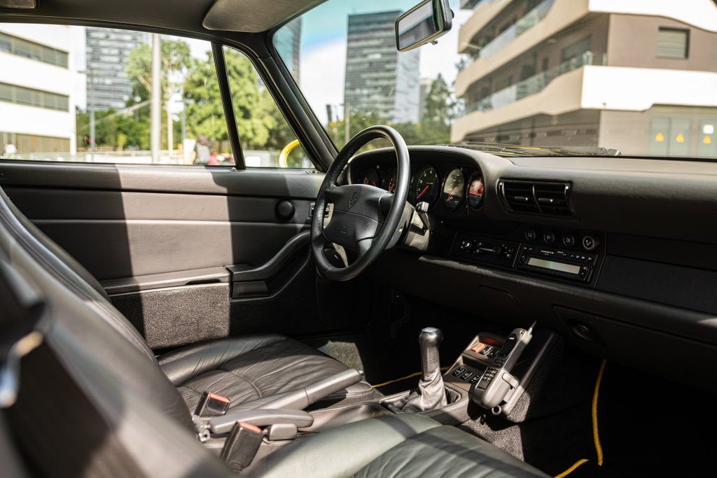 Porsche 993 Carrera 4S