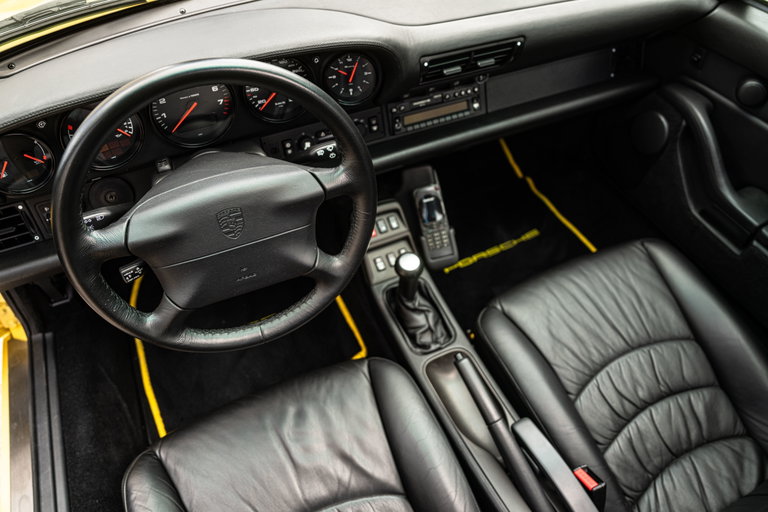 Porsche 993 Carrera 4S