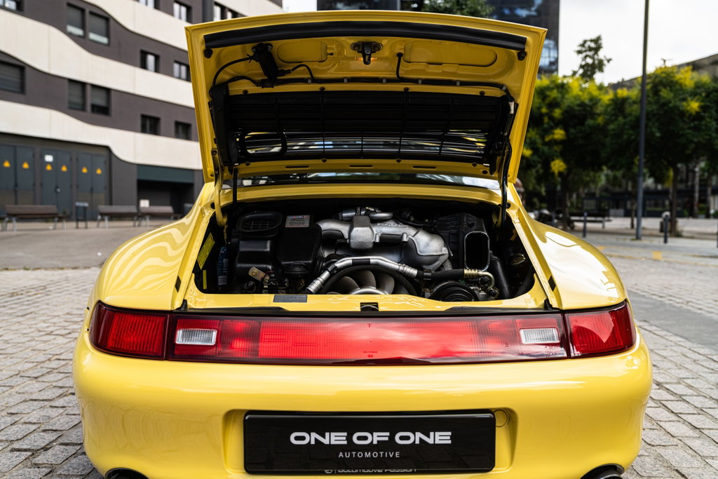 Porsche 993 Carrera 4S