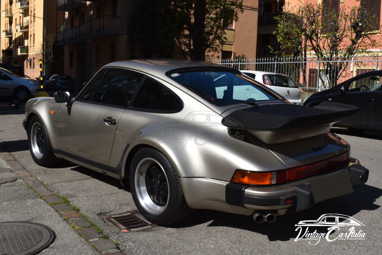 Porsche 911 Turbo 3.3