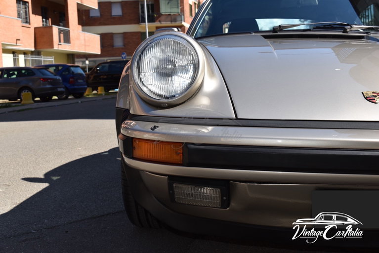 Porsche 911 Turbo 3.3