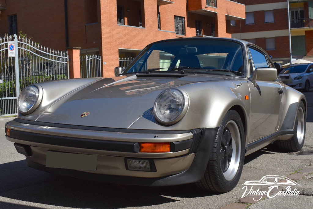 Porsche 911 Turbo 3.3
